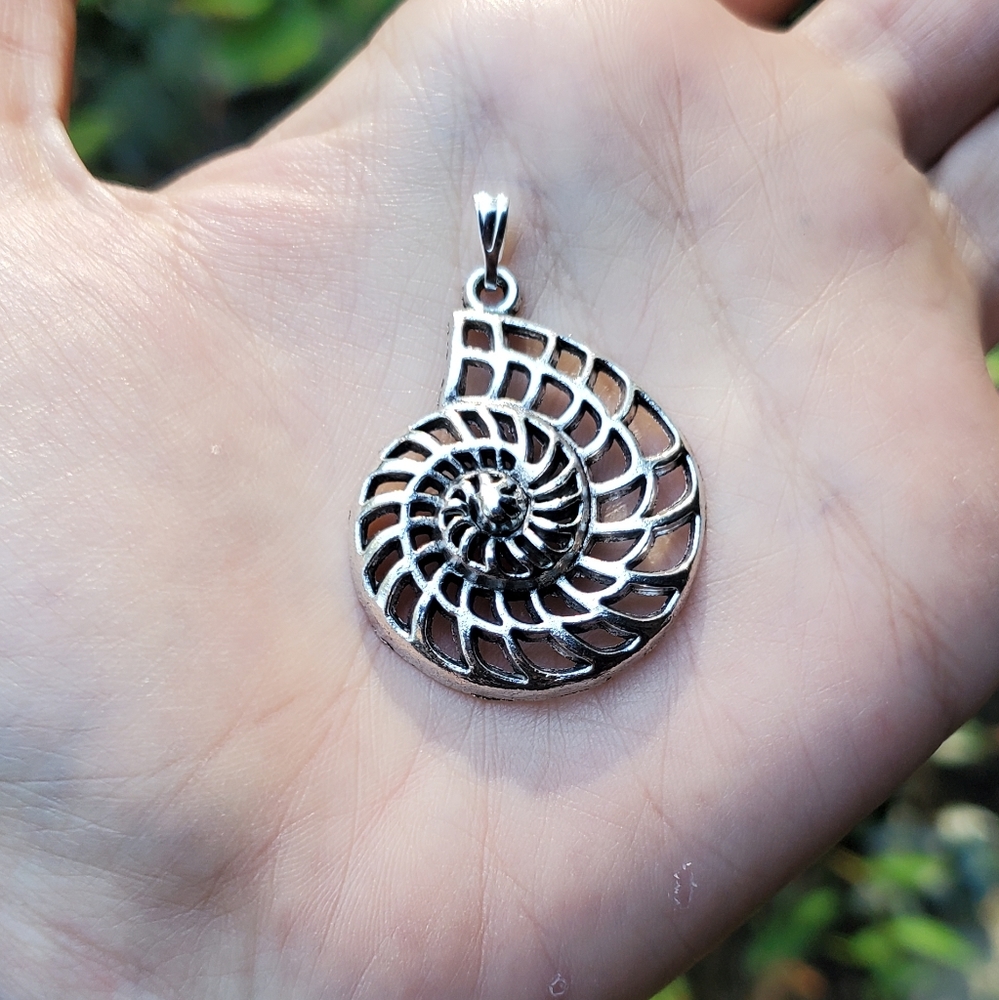 New Silver Ammonite Fossil Pendant - Picture 5 of 7